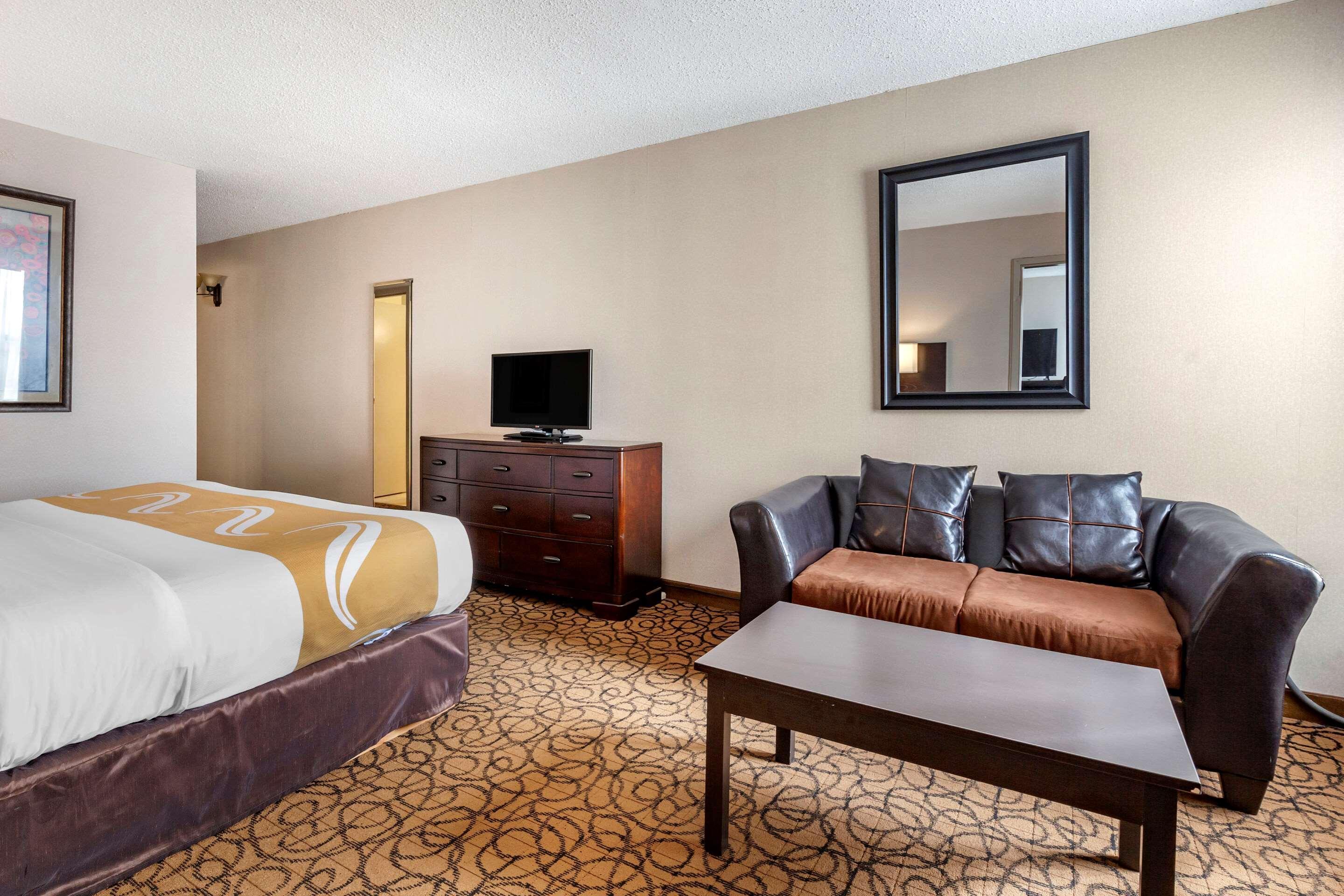 Quality Inn & Suites Escanaba North Екстер'єр фото